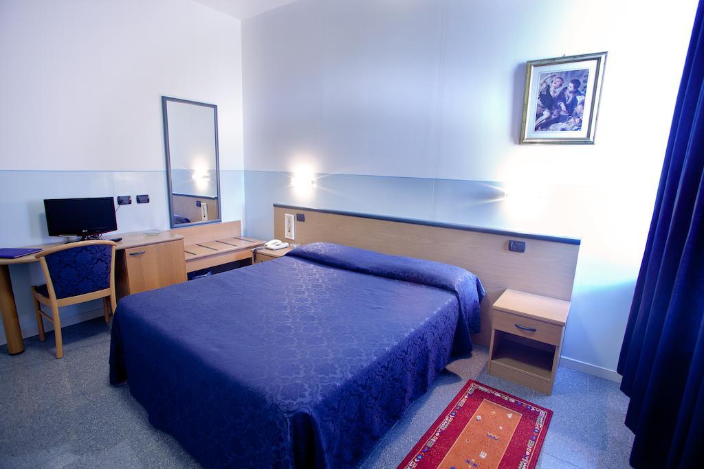Master Hotel Castelvetro Piacentino Номер фото